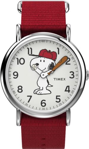 Montre Timex Peanuts Snoopy à aiguilles luminescentes